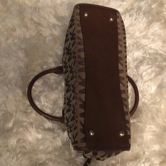 Handbag - Picture 4 of 6